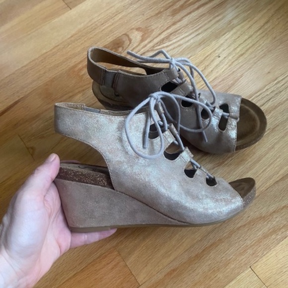 Sofft Metallic Leather Lace Up Wedge Sandals - Picture 2 of 7